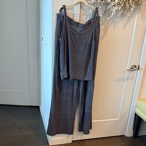 Barefoot Dreams Gray Sleeveless tank with matching pants.